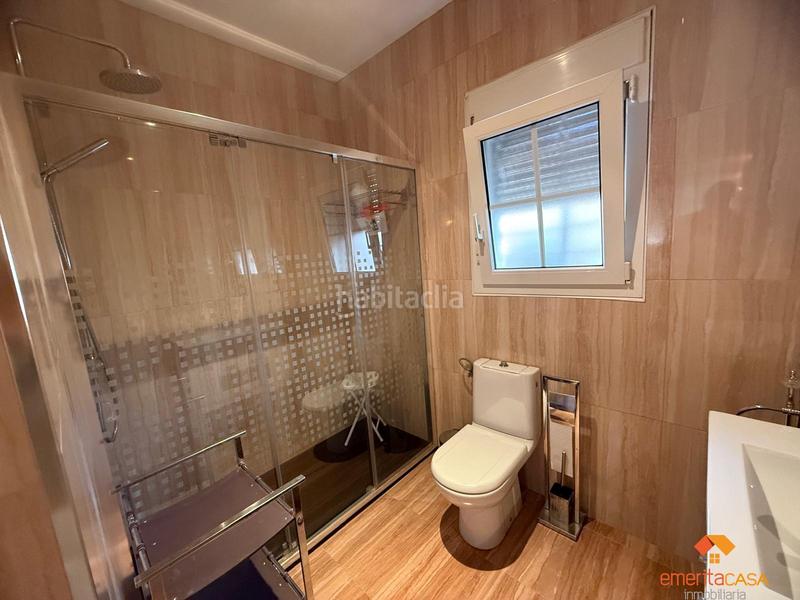 Foto be80c26f-a636-41a8-aae4-39f558f8e04e. Xalet amb aparcament piscina a Oeste Mérida