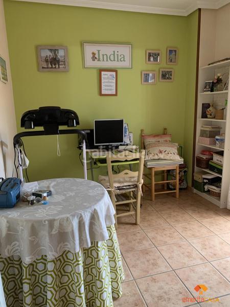Foto 61b5b64f-cc51-4152-970b-dfa6f27a271f. Piso  en Almendralejo