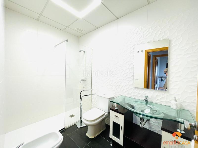 Foto d9a1d22f-925e-44d3-8b34-0562232f45fd. Apartament amb calefacció aparcament a Norte Mérida