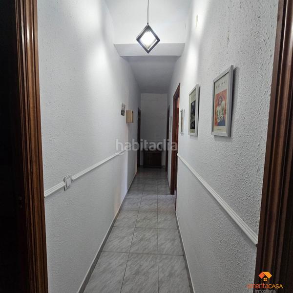 Foto 0d7a4bf7-dd20-4673-8da8-6829326fa7f0. Casa amb aparcament a Centro Mérida