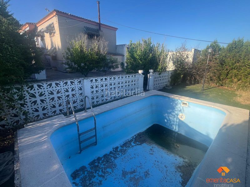 Foto 6c238bb4-1a77-4cf3-bd59-24c3f5121dad. Chalet almendralejochalet en Alange