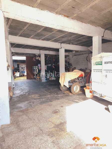 Foto 56f4e74f-eec2-43b6-aed5-1f2e435840a0. Nau industrial a Almendralejo