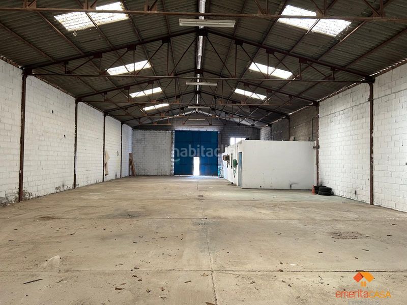 Foto 504e50ed-1162-4b70-8d41-3e348b9343f0. Alquiler nave industrial nave en Oeste Mérida