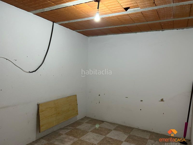 Foto e7c6e173-79c4-474f-a7e4-d618333a3023. Alquiler nave industrial nave en Oeste Mérida