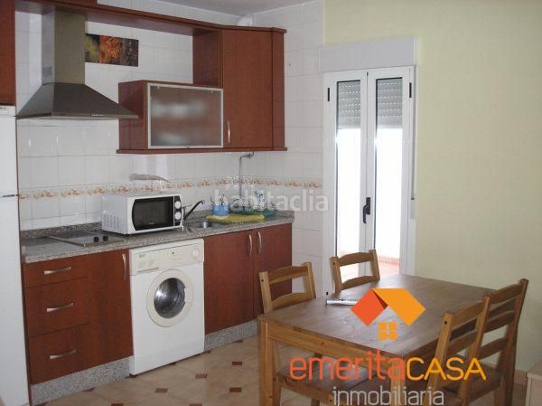 Foto a24d1060-36e4-4950-873b-4c8ef81b342a. Apartament amb calefacció a Casco Antiguo Cáceres