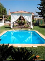 Bauernhof en Arroyo de San Serv�n. M�ridafinca rustica