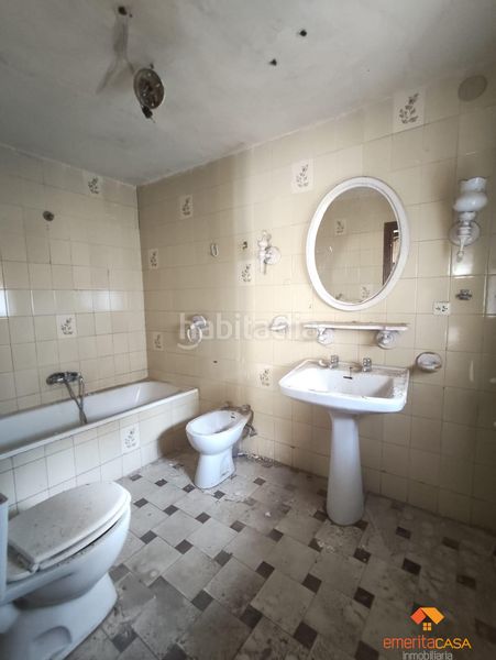 Foto e7bf50e4-f5fd-464b-b121-12340f689f71. Casa  en Almendralejo