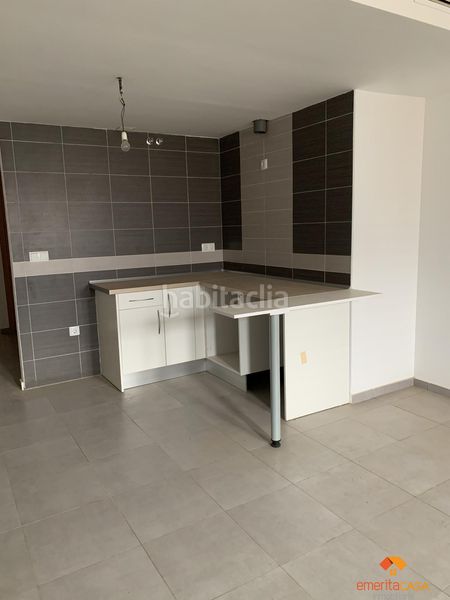 Foto 09ae730e-1230-4a77-a04f-dda5c2777980. Piso  en Almendralejo