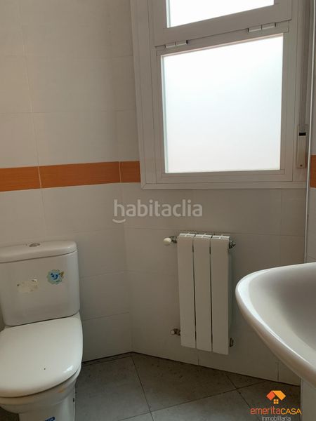 Foto ada1b757-30a6-4ab1-9075-b5893e7b2af8. Piso  en Almendralejo