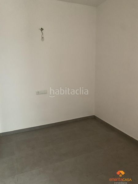 Foto d1976f64-7243-44ae-a985-39d9ac296e73. Piso  en Almendralejo