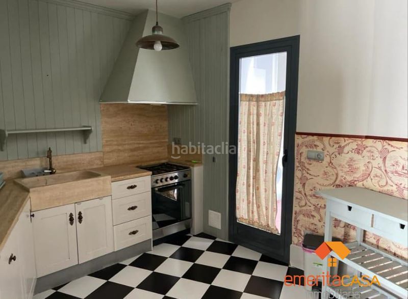 Foto 196a4c00-425b-4669-a695-4d061c0a6105. Pis a Zafra