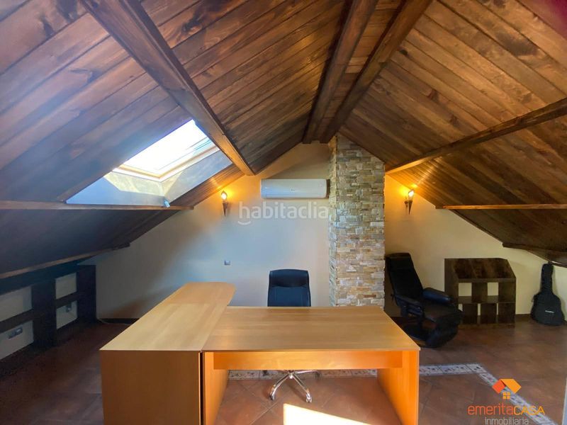 Foto cfd9bf56-6043-43d0-bc1b-502115ade463. Xalet amb aparcament a Norte Mérida