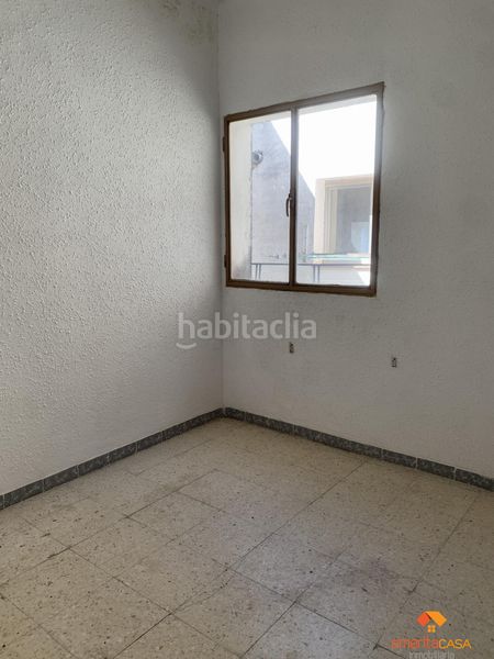 Foto 54906298-5dc3-4aef-9142-cd1f72923b17. Pis a Almendralejo