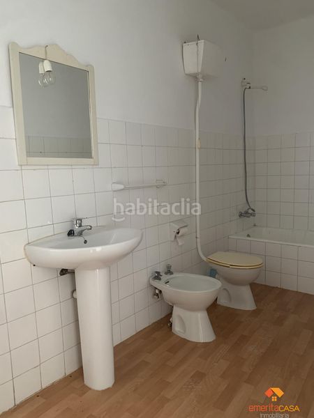 Foto f518eb5b-530d-42e7-8505-ee465617fe3b. Pis a Almendralejo