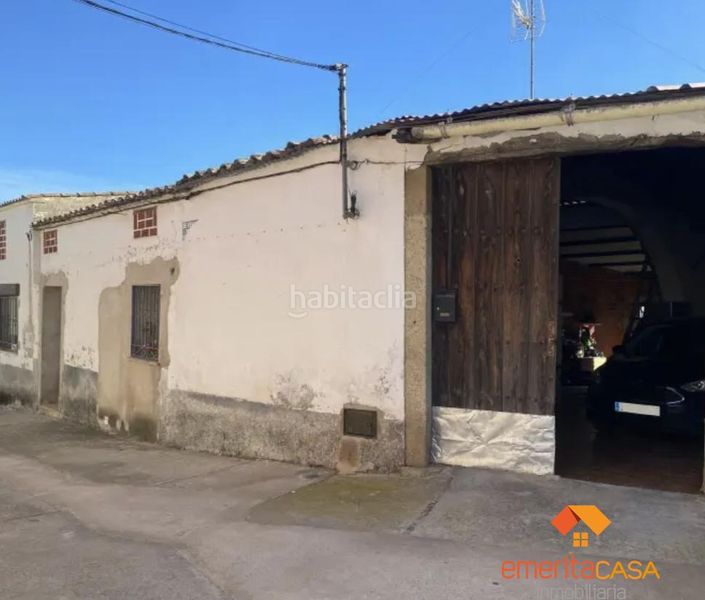 Foto 42ec9bff-888b-47de-8eb7-593db5d6a857. Masia amb aparcament a Escurial