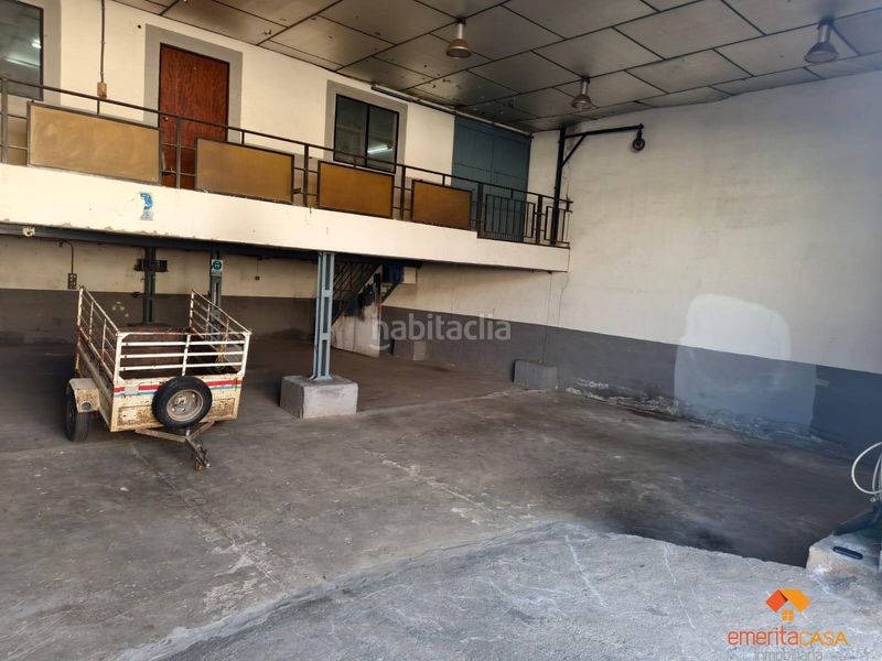 Foto b45354d6-ca33-4472-9ed7-1a25ca35789c. Bâtiment à usage industriel dans La Cañada - Aldea Moret Cáceres