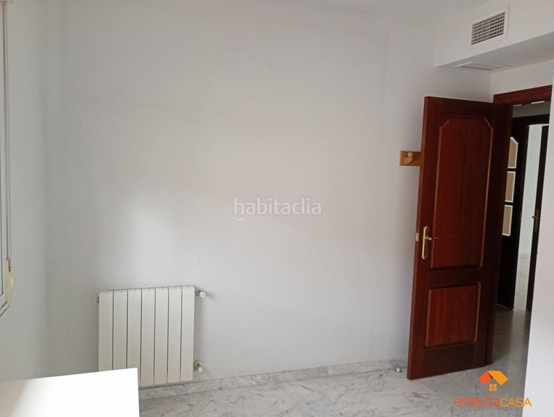 Foto 659fac31-e051-4d31-8f98-d1bd2a847f8f. Apartament amb calefacció a Centro Cáceres