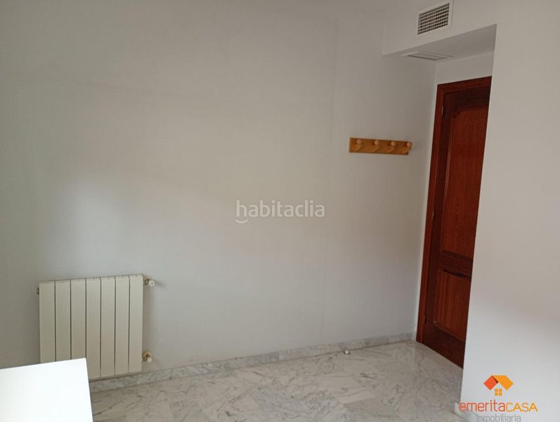 Foto e730fc56-74ee-4adf-919a-0c53fd76f1f1. Apartament amb calefacció a Centro Cáceres