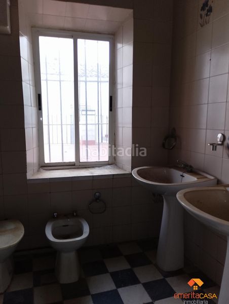 Foto ed8f5487-601c-4ca0-b686-7ba5ff2f46df. Casa a Almendralejo