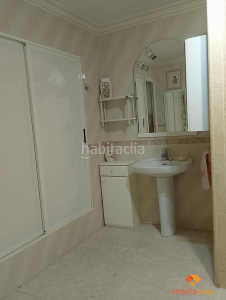 Foto f49f06dd-920b-4792-85a5-6ea987391f68. Casa a Almendralejo