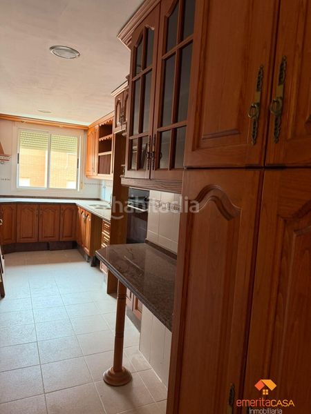 Foto 3d7b8393-840d-4316-8422-cc5c629295c1. Dachwohnung mit parking in Sur Mérida