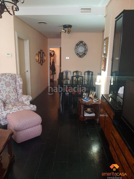 Foto 3fb76823-1161-4c4a-ac95-51a0117492b3. Apartament amb calefacció aparcament a Centro Cáceres