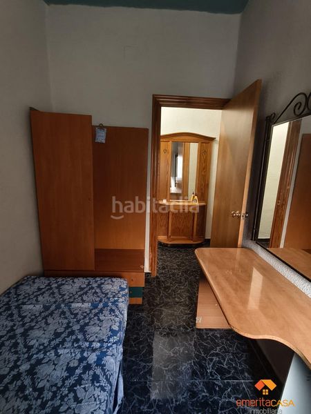 Foto 9d9a5b3f-736f-4500-93f9-a742a1228037. Rent flat in Centro Cáceres
