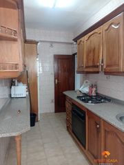 Etagenwohnung en Casco Antiguo. C�cerespiso