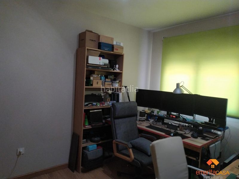 Foto d8ae9393-3ec9-475d-ad19-f42969cd9178. Flat with heating parking pool in Centro Cáceres
