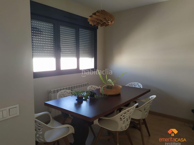 Foto ed7c763f-a398-4c9d-ba22-e6a61d594f44. Flat with heating parking pool in Centro Cáceres