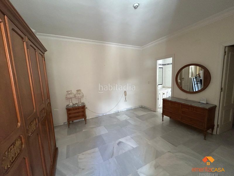 Foto 5e71e64b-7c4f-4502-adab-ad76d8047150. Piso  en Almendralejo