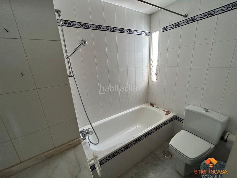 Foto 6b883cb8-ce0e-4b1a-ba32-88ee46f3ea31. Piso  en Almendralejo