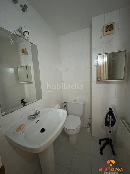 Foto df2f0c4e-9bef-4bc7-aba7-7fc8a19ee748. Piso  en Almendralejo