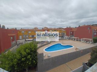 Casa adossada en Calle mencey adeje 8. Chalet adosado de 3 habitaciones en llano del camello