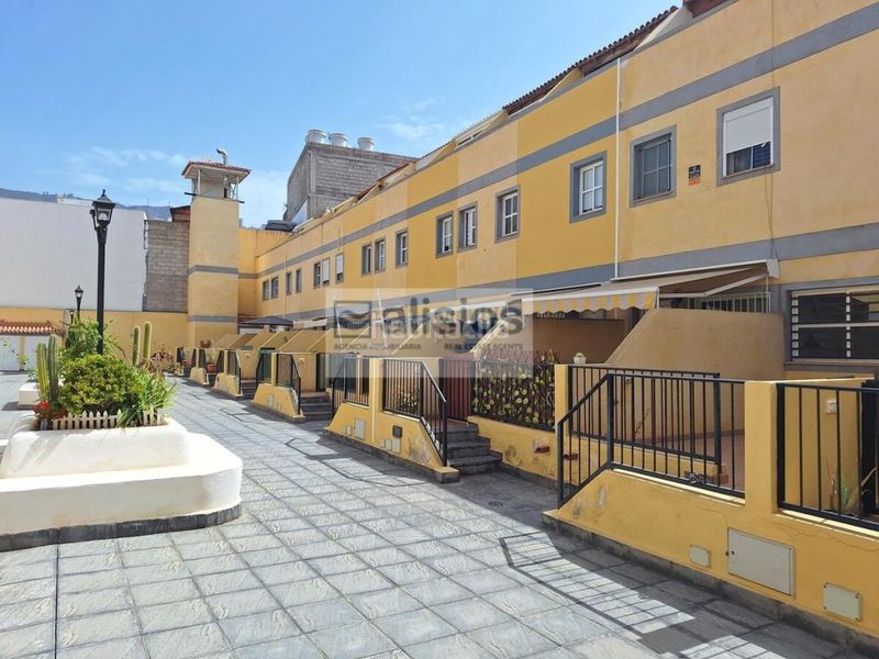 Foto a58c323d-6c7e-44ed-aa6d-62b83425cb81. Dúplex a calle llano mora 11 a Valle San Lorenzo Arona