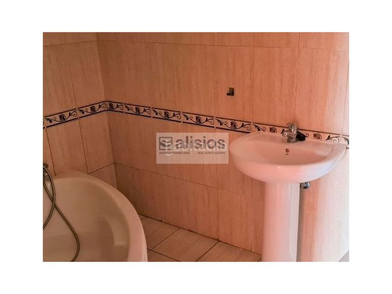 Foto f4466ff0-8be4-4d0d-bfc7-9b522e0a82bc. Dúplex a calle llano mora 11 a Valle San Lorenzo Arona