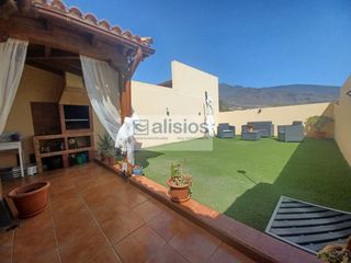 Maison jumelée  Camino icerse (candelaria). Vivienda adosada de 5 habitaciones 4 baños , en candelaria