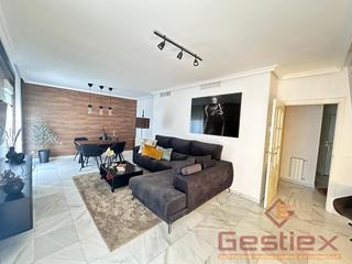 Dúplex a Almendralejo. En venta magnifico piso duplex  de diseño y completamente amuebl