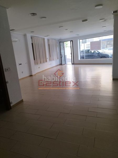Foto 39bb62ab-c01d-4f33-aceb-0442d7157c4f. Lloguer local comercial a Almendralejo
