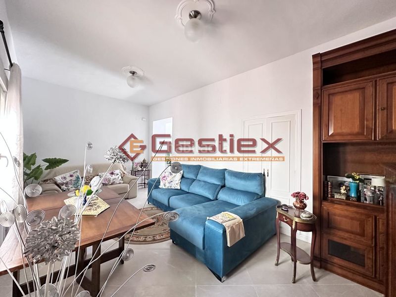 Foto cdf8924b-2c5e-4dbc-8897-2d767cfade14. Casa a Almendralejo