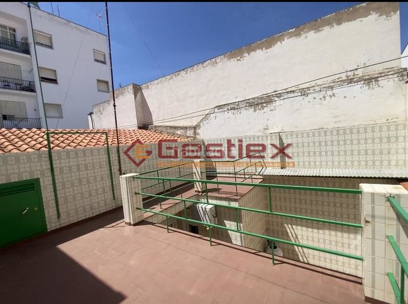 Foto e24514e8-e07b-4776-b5c9-54f7bd5f7489. Casa a Almendralejo