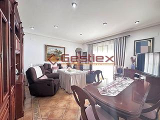 Casa a Almendralejo. En venta casa con cochera en zona ambulatorio san jose