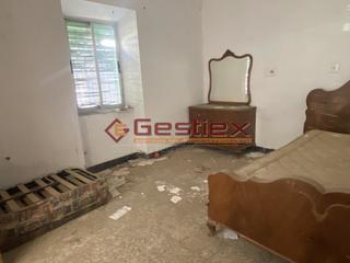 Casa a Almendralejo. Se vende casa para reforma integral en zona san roque