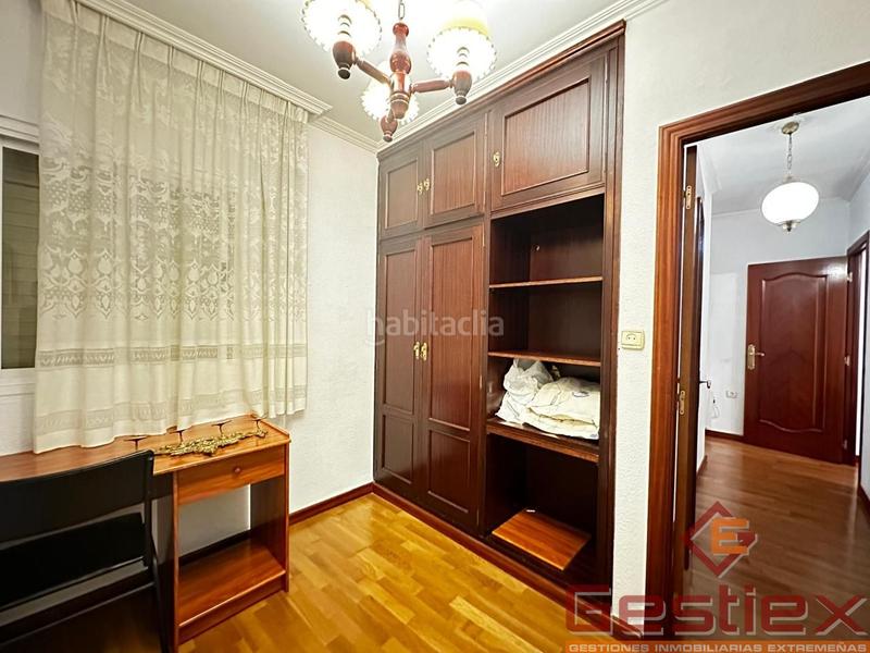 Foto 68ea9858-a1f0-4490-9669-ce6ae1c8bab1. Piso en venta piso zona plaza espronceda en Almendralejo