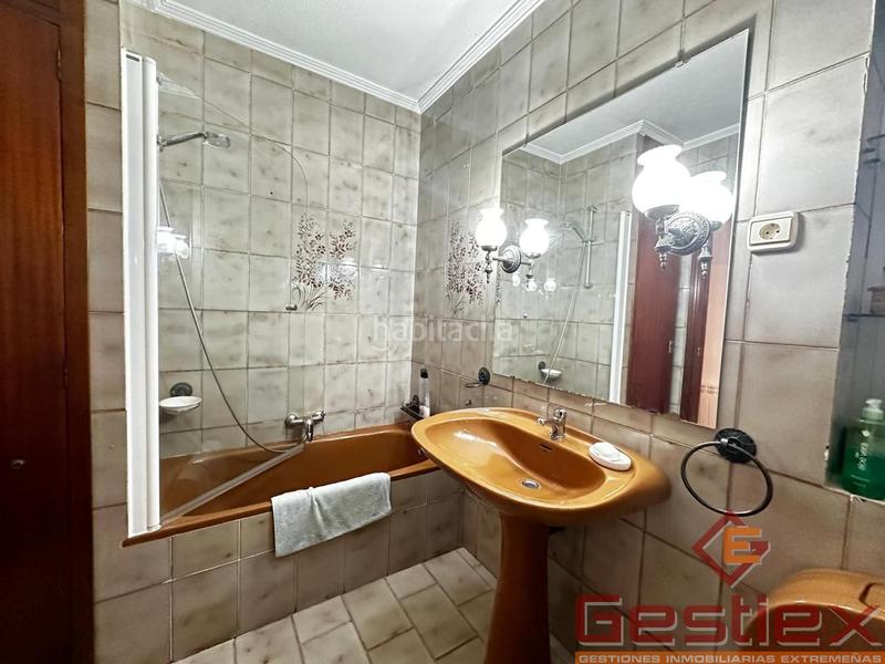 Foto a6da2158-ea84-4dab-9205-b1236f7884c9. Piso en venta piso zona plaza espronceda en Almendralejo