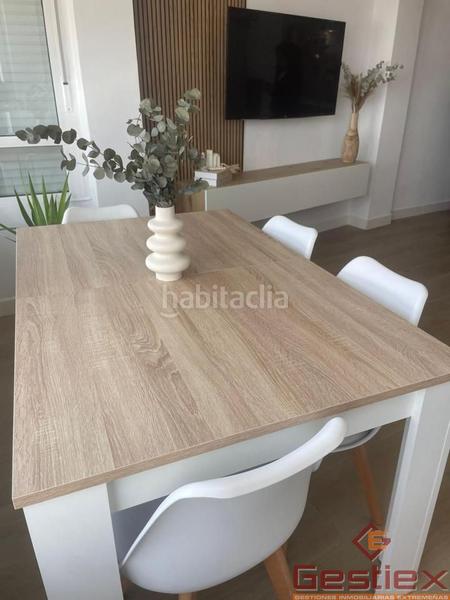 Foto 01dcb02c-e602-4a94-b913-fec5d6db0a6d. Piso en venta piso reformado en zona plaza santiago en Almendralejo