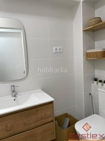 Foto 23adc11f-a864-4059-bedd-1773f39d79fe. Piso en venta piso reformado en zona plaza santiago en Almendralejo