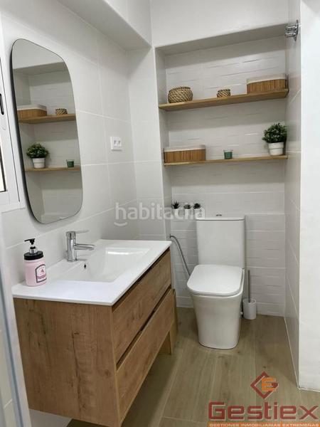 Foto 815e6c2d-1a71-498a-89a2-17fb7b2cb4cf. Piso en venta piso reformado en zona plaza santiago en Almendralejo