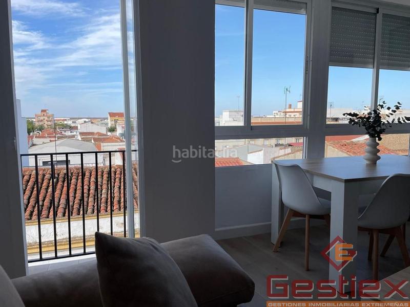 Foto 9ebd641c-8777-4169-8ece-2db32d42f927. Piso en venta piso reformado en zona plaza santiago en Almendralejo
