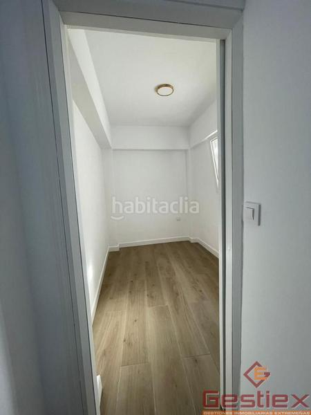 Foto a419236d-1726-4fc5-ad0c-366700678f9d. Piso en venta piso reformado en zona plaza santiago en Almendralejo